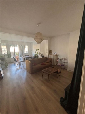 t4 à la location -   30000  NIMES, surface 89 m2 location t4 - UBI482805779